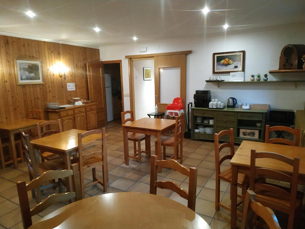Hostal Cal Mestre Vilallonga de Ter Exteriér fotografie