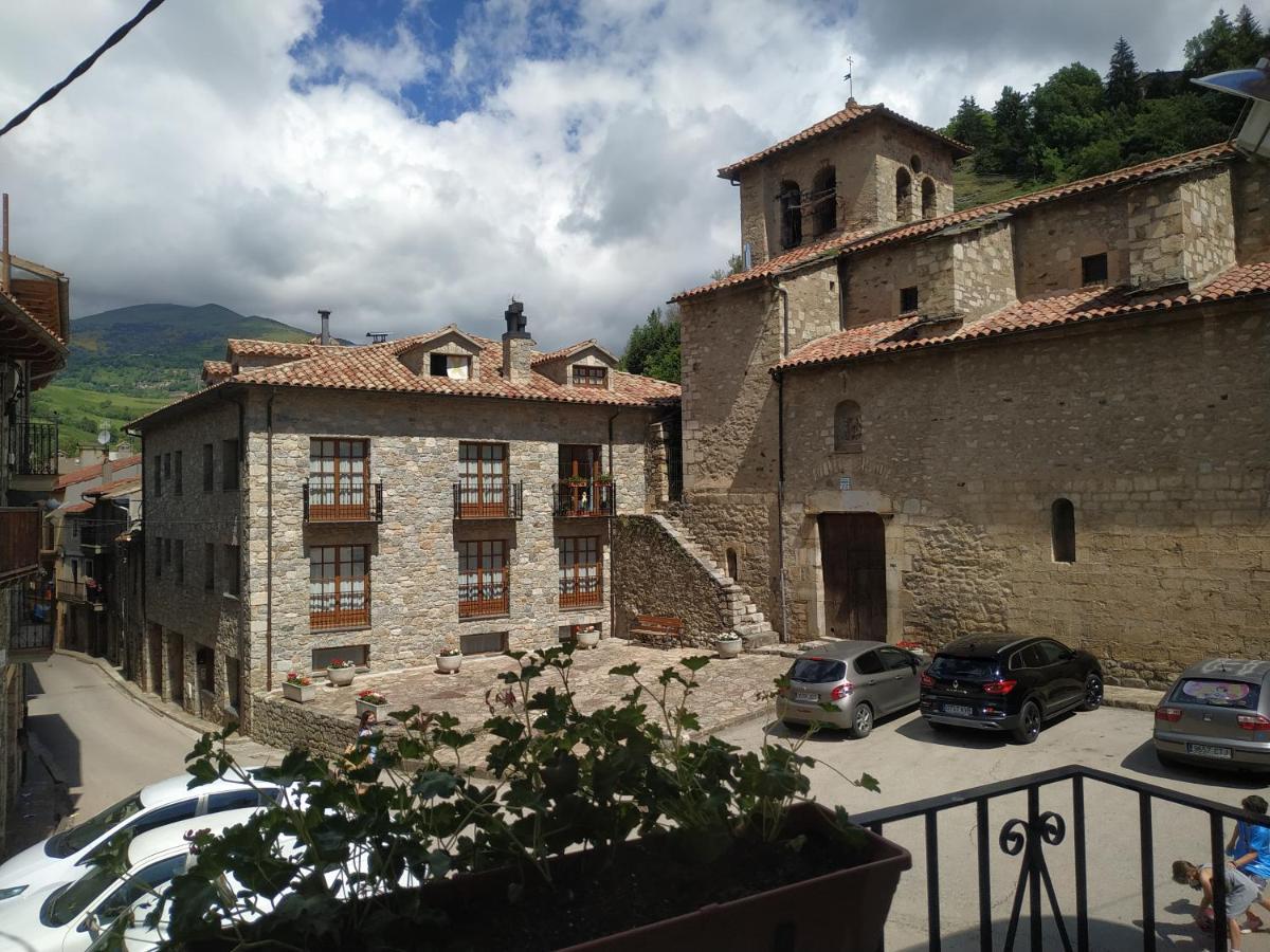 Hostal Cal Mestre Vilallonga de Ter Exteriér fotografie