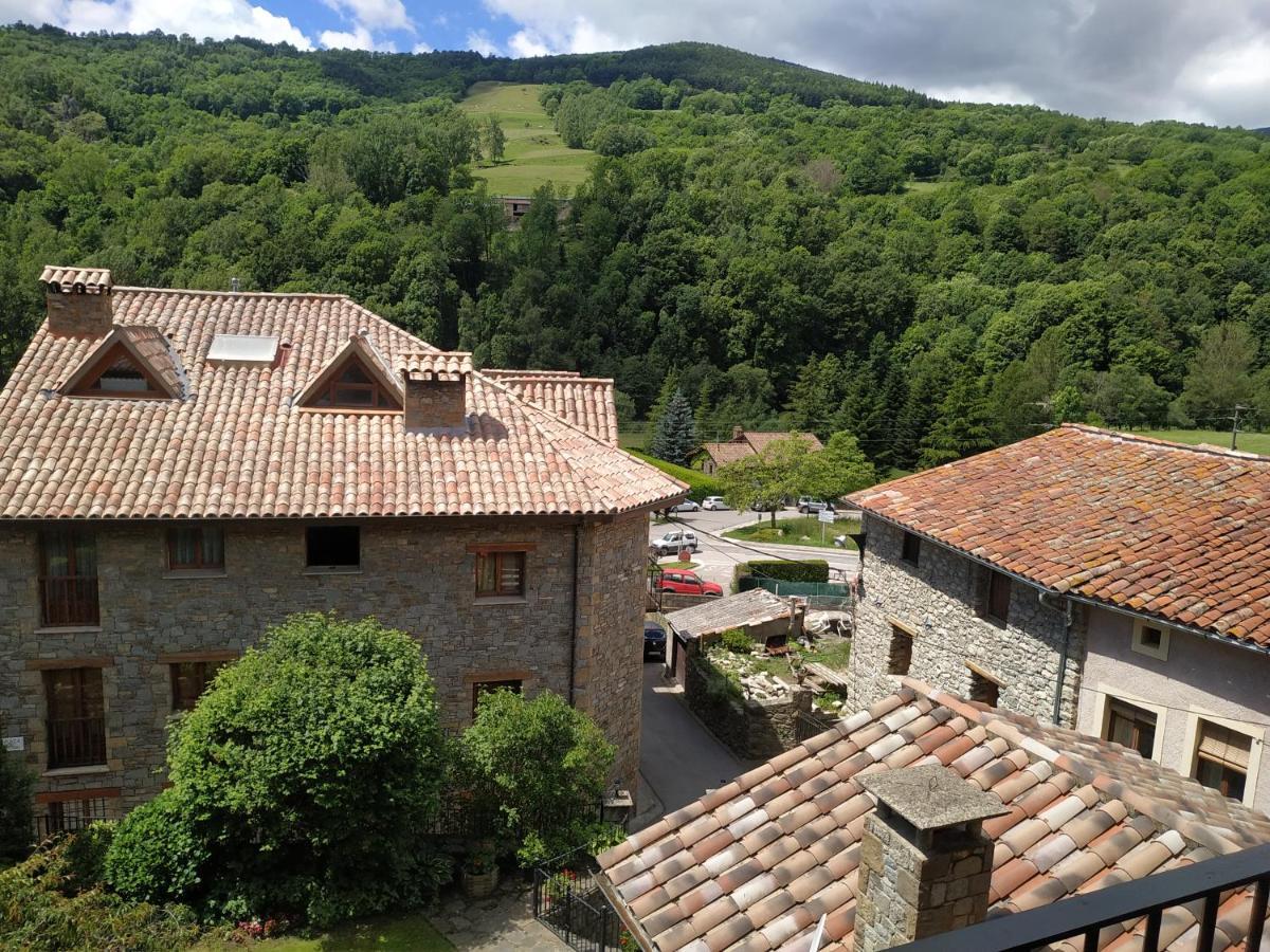 Hostal Cal Mestre Vilallonga de Ter Exteriér fotografie